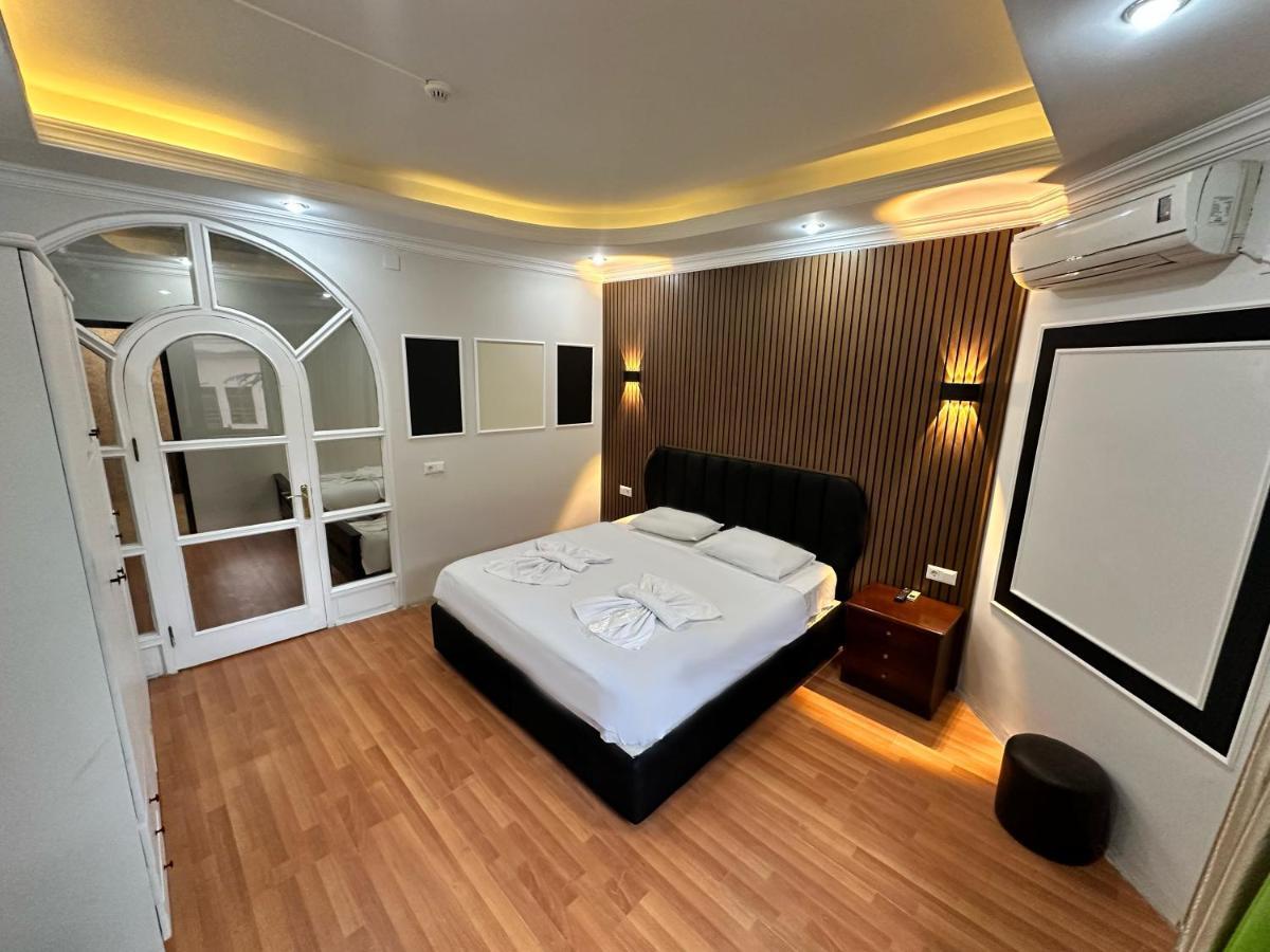 My Metropol Hotel Batumi Eksteriør billede