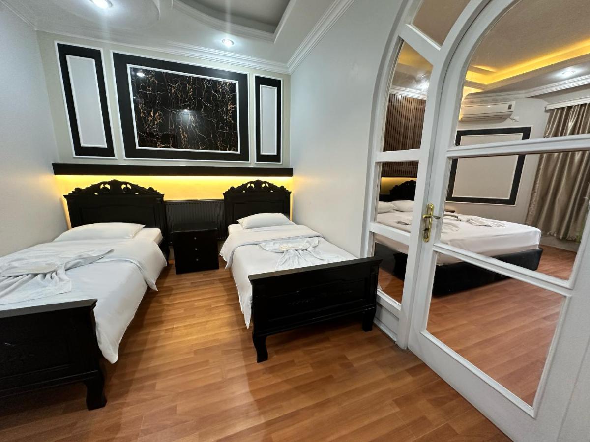 My Metropol Hotel Batumi Eksteriør billede